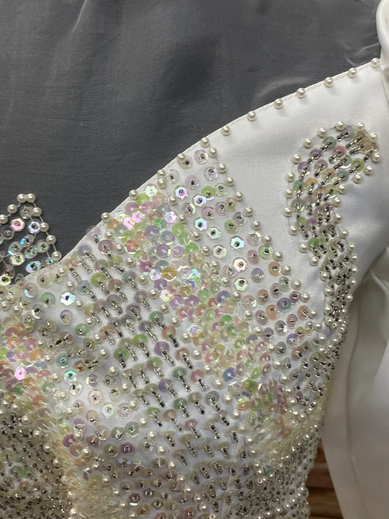 Glitzerndes Vintage-Brautkleid mit Puffärmeln – Gr. 42