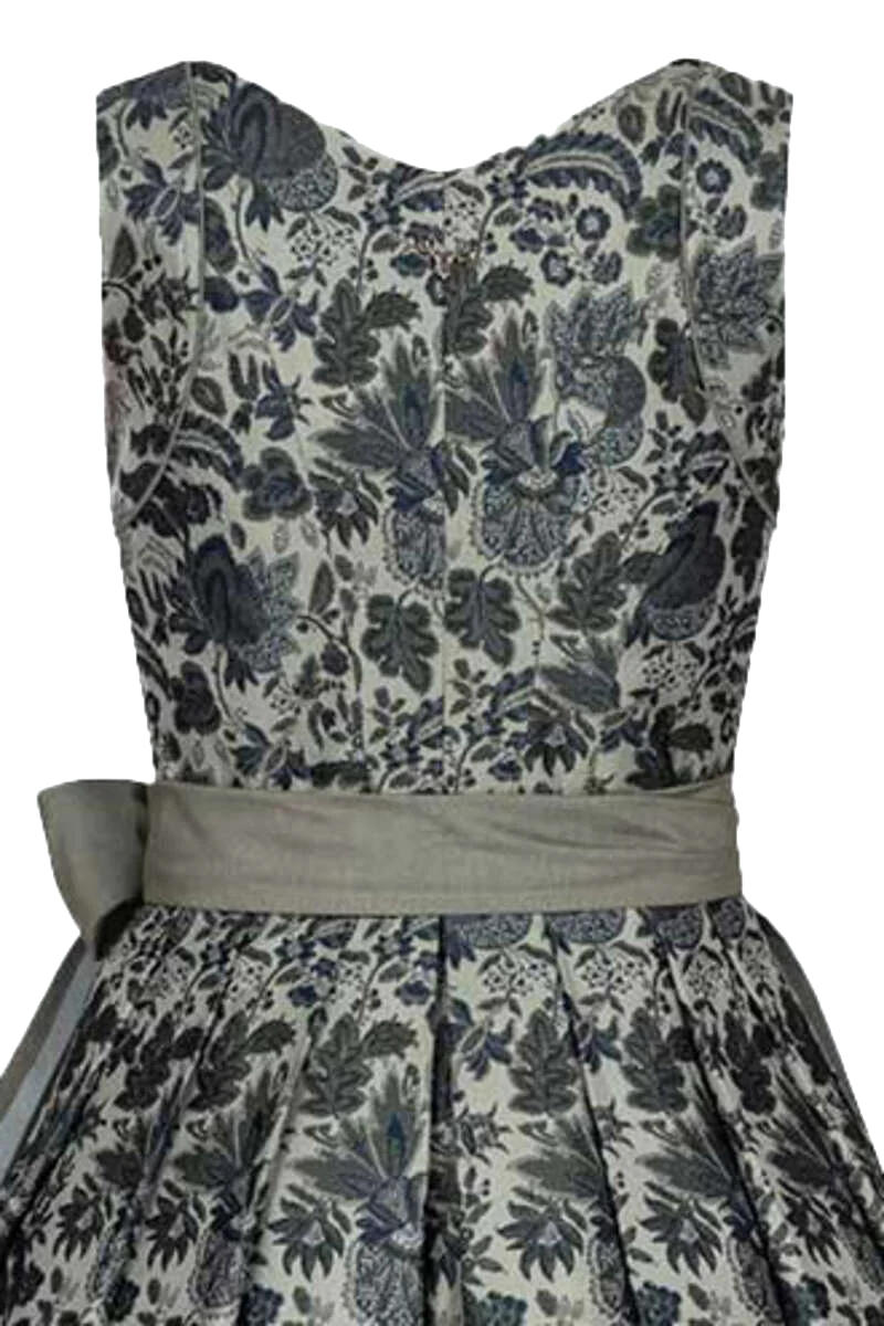 Dirndl mit floralem Muster