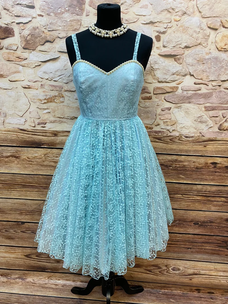 Vintage Tellerkleid hellblau Spitze 50er Gr. 34