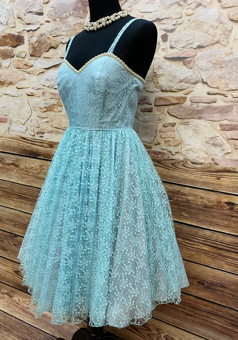 Vintage Tellerkleid hellblau Spitze 50er Gr. 34