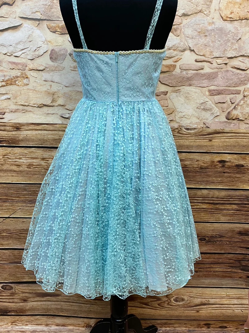 Vintage Tellerkleid hellblau Spitze 50er Gr. 34