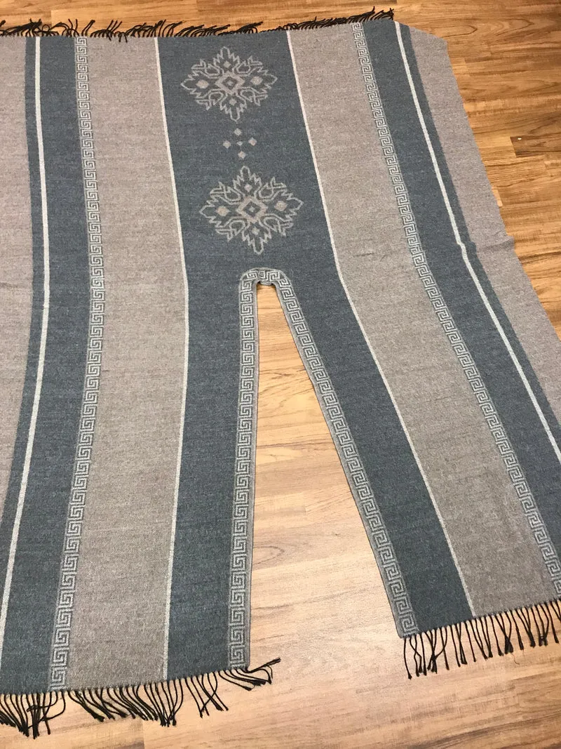 Poncho, Cape, Umhang, Wolle 70er Jahre. Gr.L