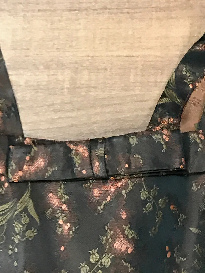 Vintage 1950er Jahre Kleid Gr. 34 brauner Brokat mit floralem Muster