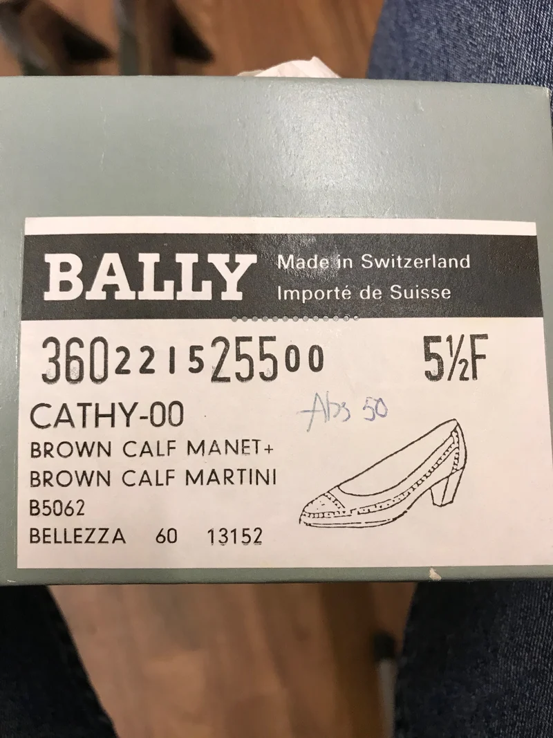 Bally Vintage Pumps Gr. 38 Braun – Wildleder & Lackleder – Made in Switzerland