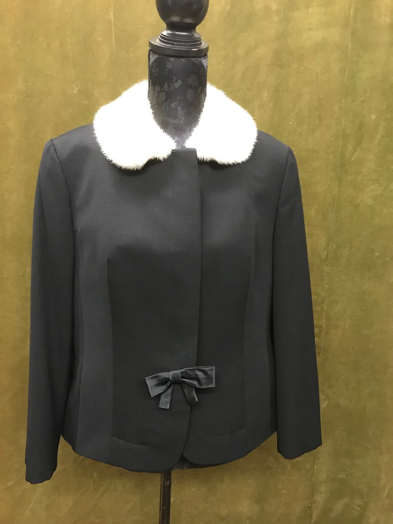 Vintage Damenjacke mit Fellkragen, Schwarz, Größe 44 – 50er-Jahre