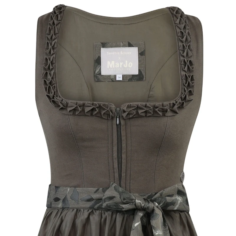 MarJo Dirndl Olive Aura Froschgoscherl 70 cm Kollektion Teresa Bauer 2026