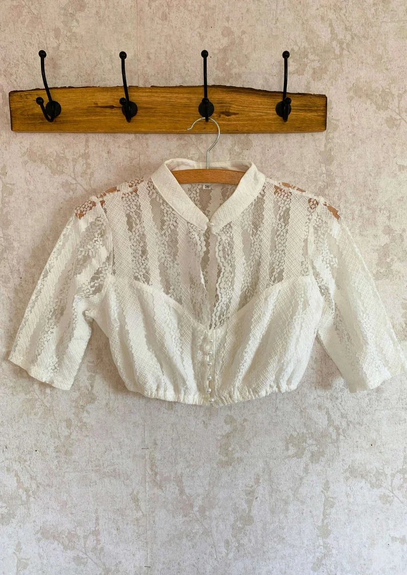 Dirndlbluse "Bergliebe"