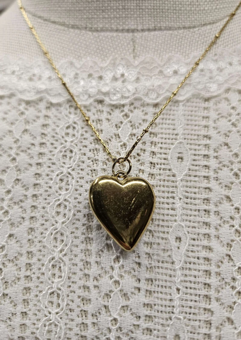 Dirndlschmuck