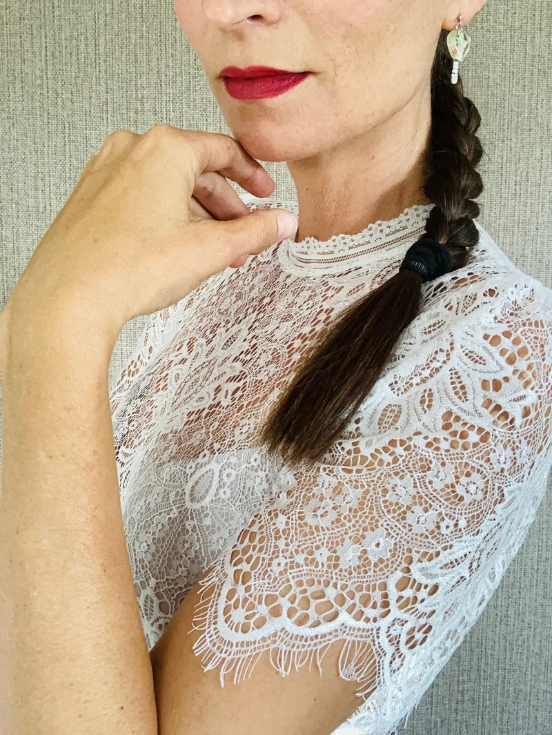 Dirndlbluse Ornament