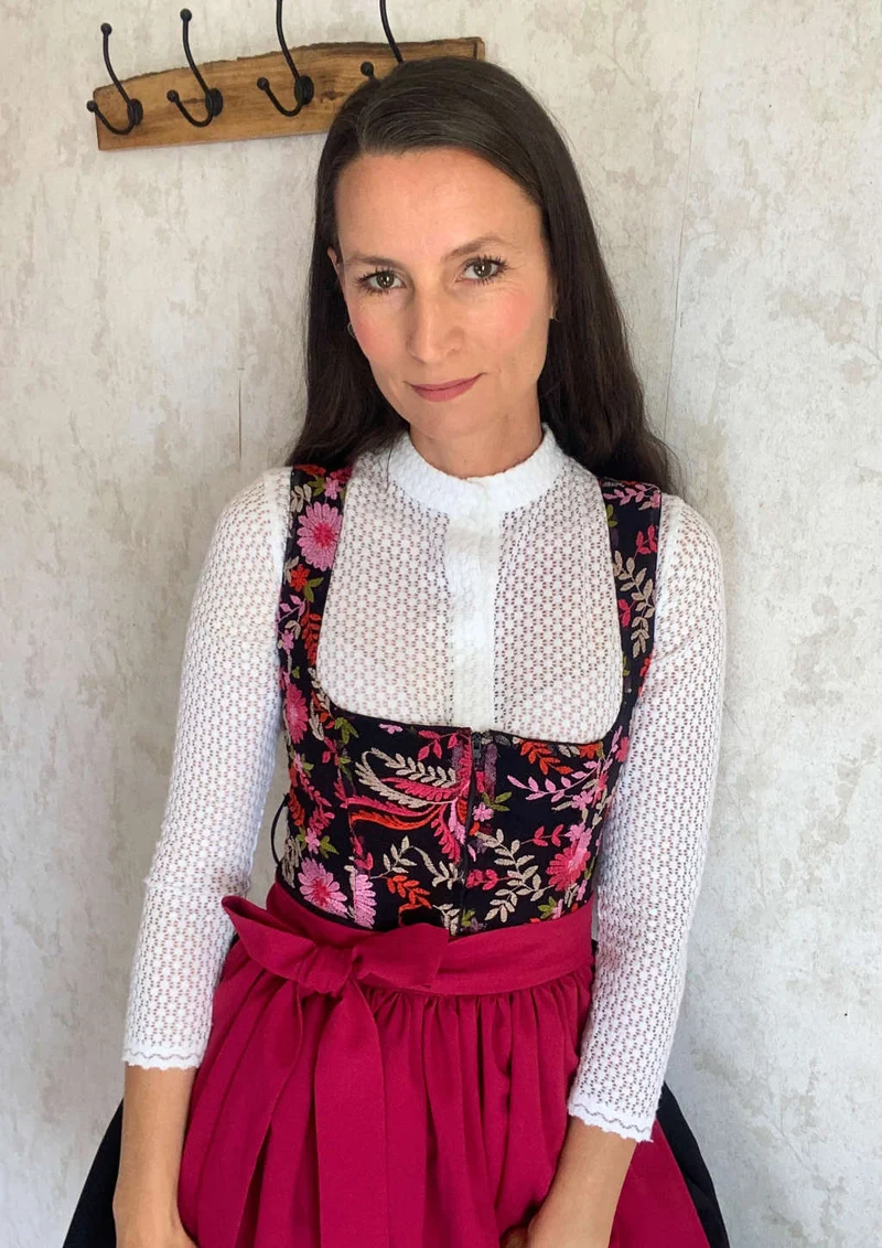 Dirndlbluse "schlicht"