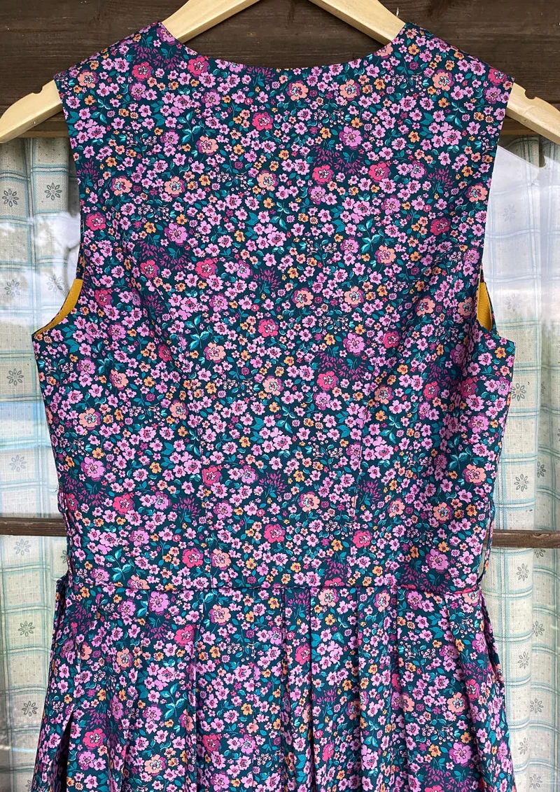 Dirndl "Malediven" Blumen