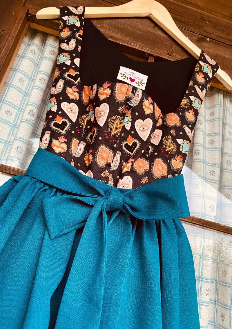 Dirndl "Tattoo"
