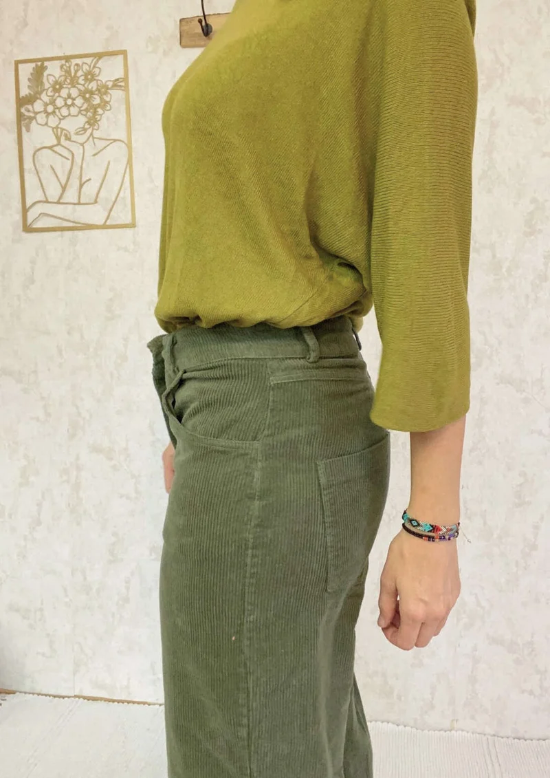 Outfit Kordhose khaki