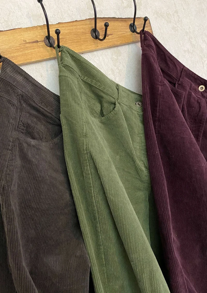 Outfit Kordhose khaki