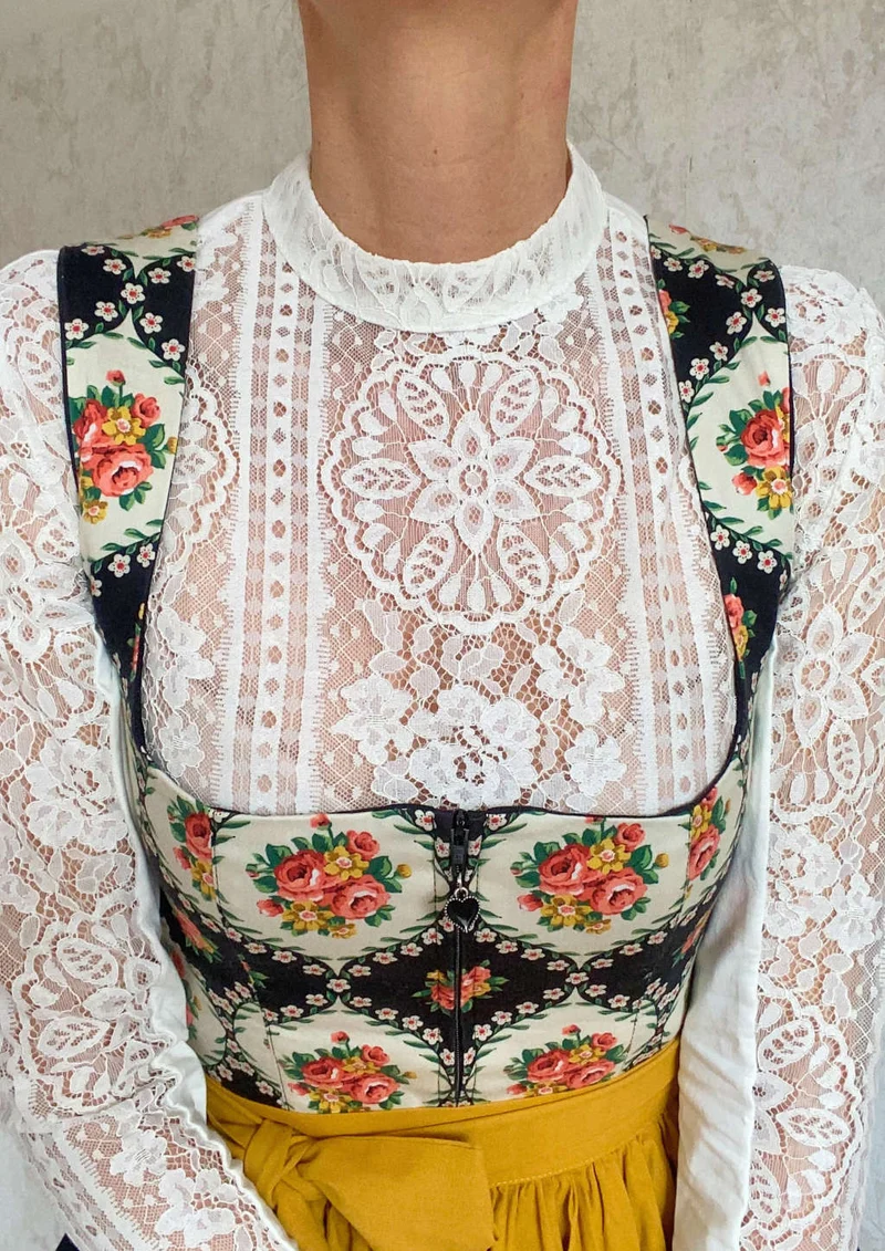 Dirndlbluse langarm Spitze