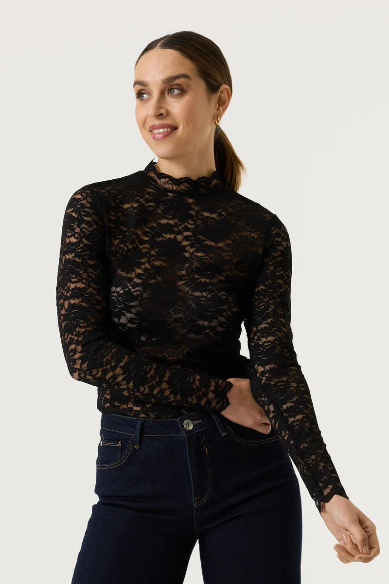 Langarmshirt aus Spitze