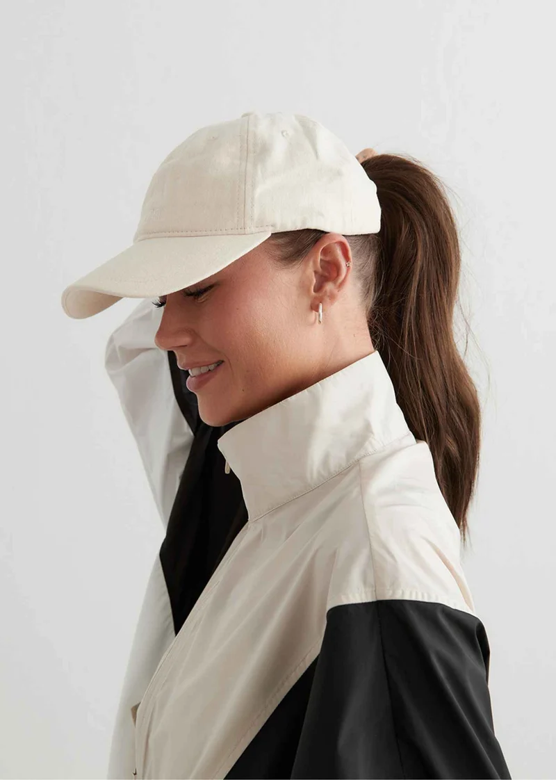 Small Logo Cap in Beige