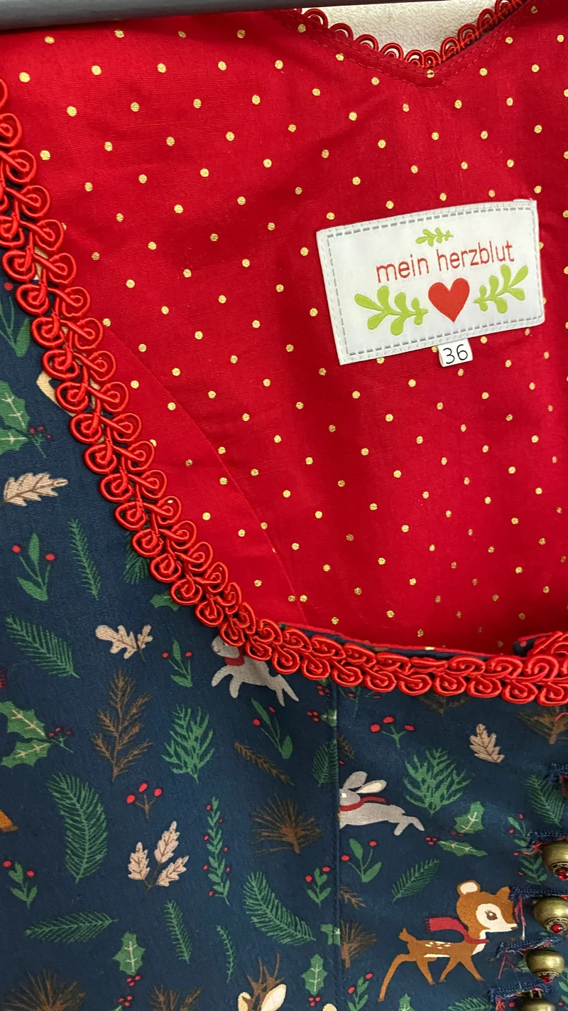 Dirndl "Rehkitz" Weihnachten
