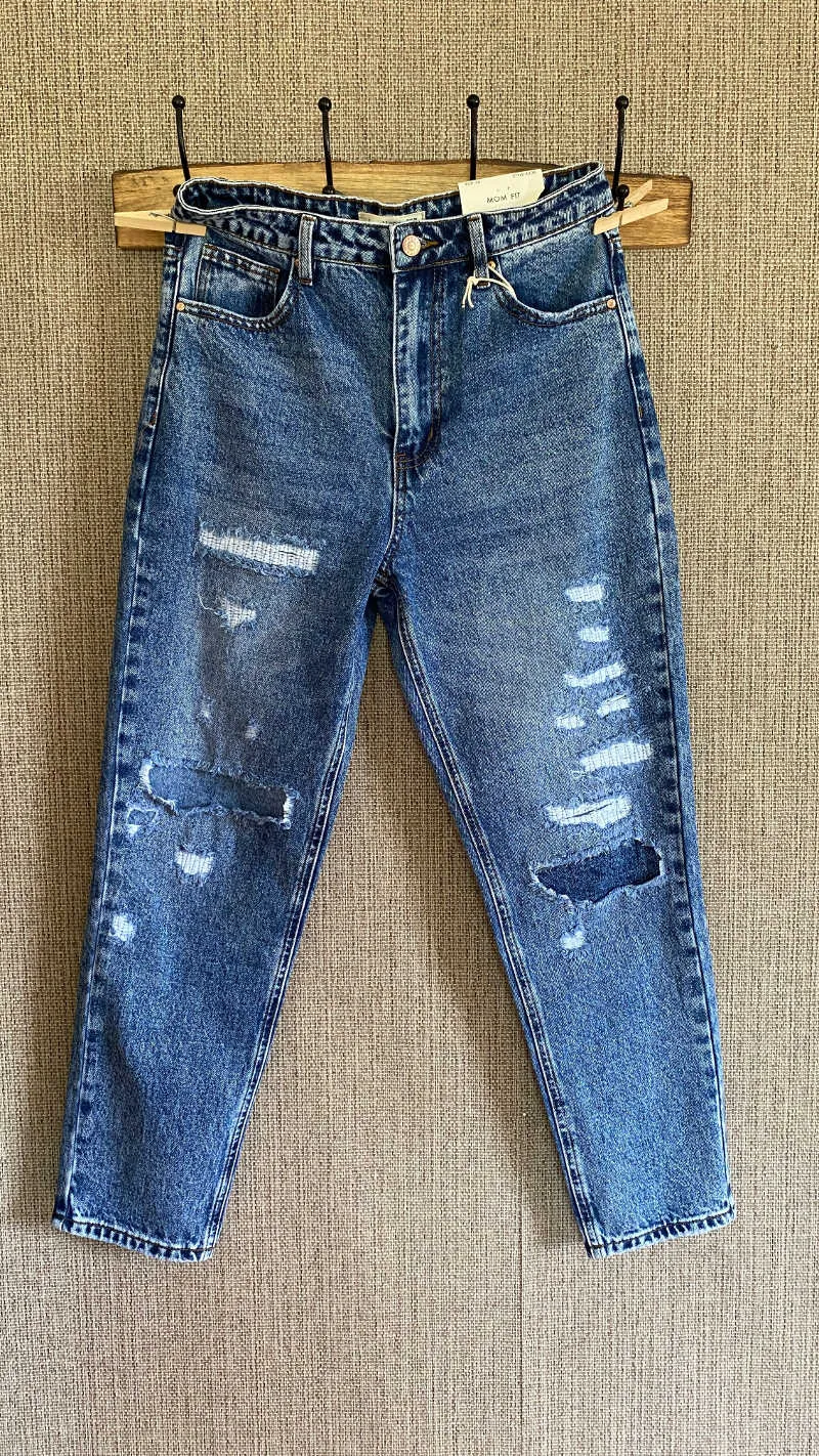 Besonderes Outfit in blau