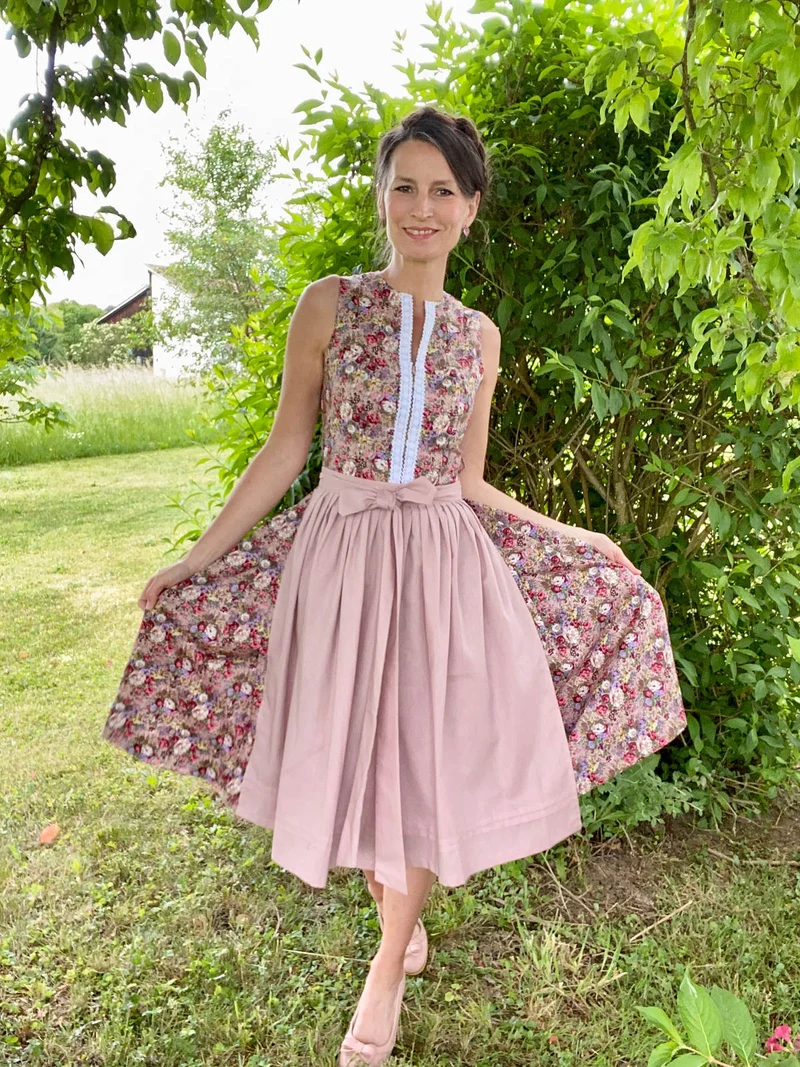 Dirndl "wilde Rose"