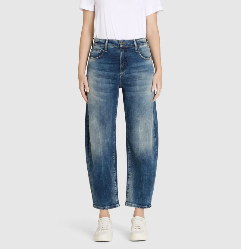 DANNI Barrel Fit Jeans