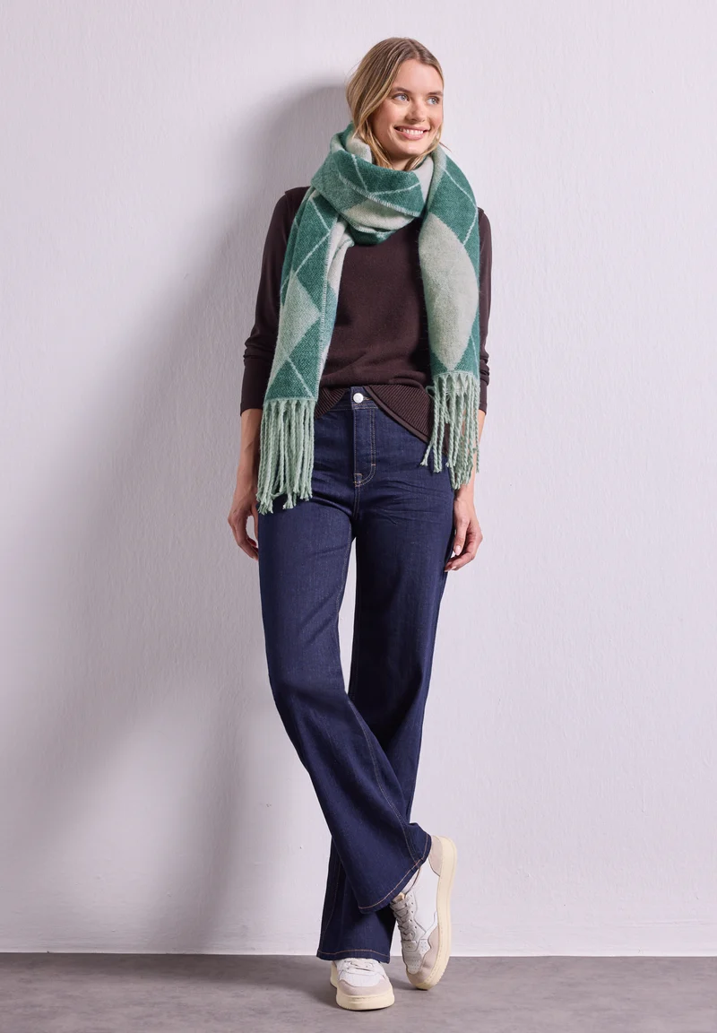 Schal mit Fransen und Argyle-Muster