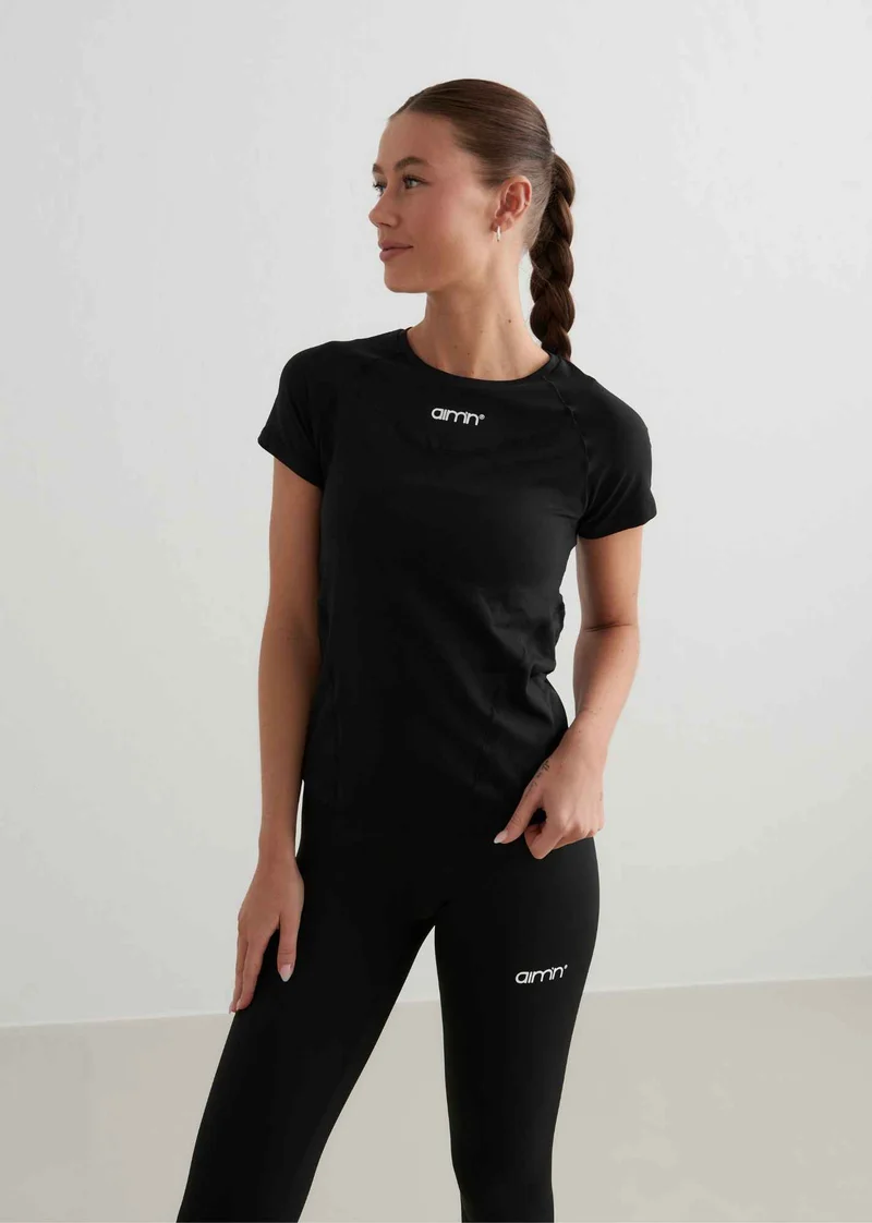 Soft Basic T-Shirt in Schwarz