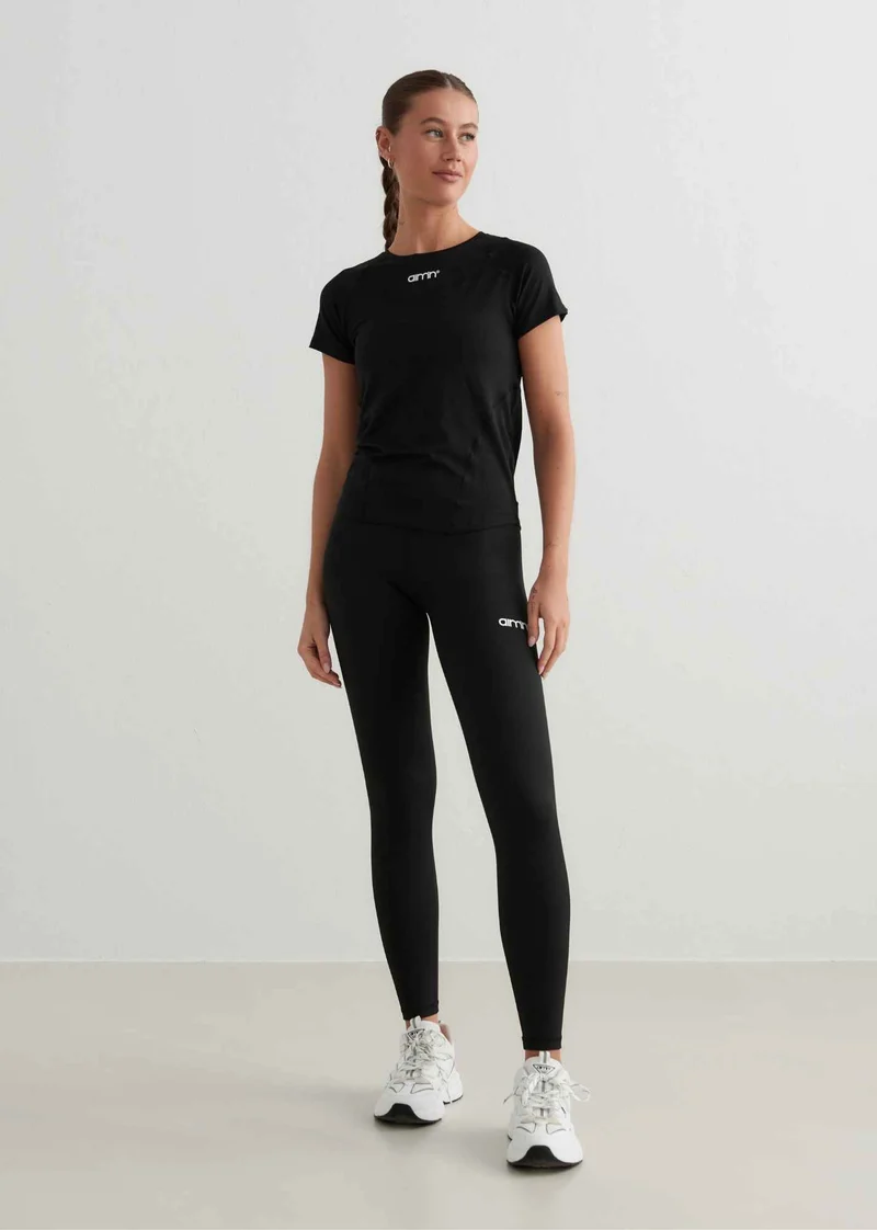 Soft Basic T-Shirt in Schwarz