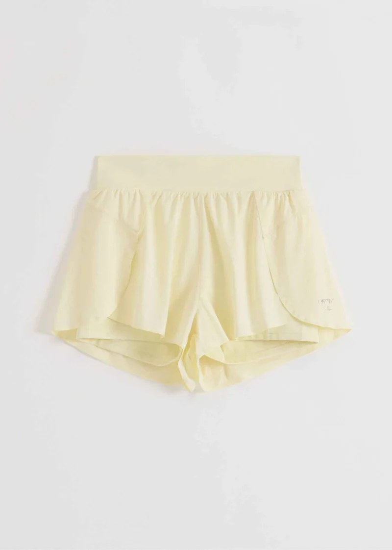 Running Shorts in Lemon White