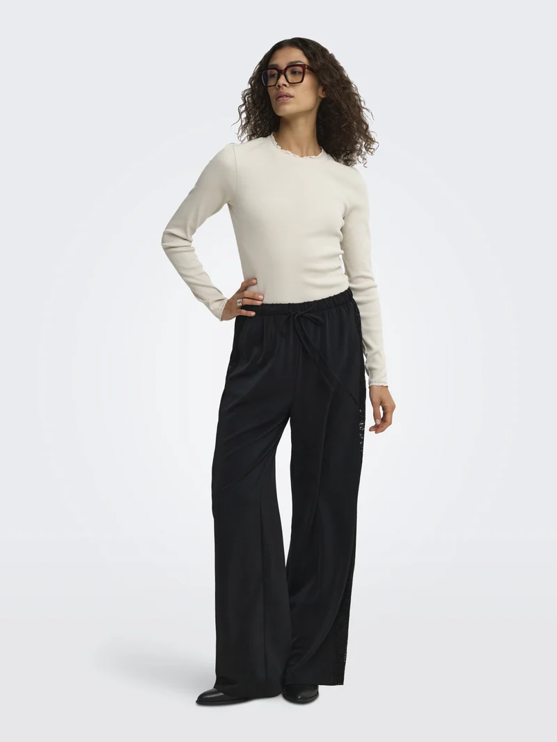 ONLLESLIE Top mit Spitzen-Detail