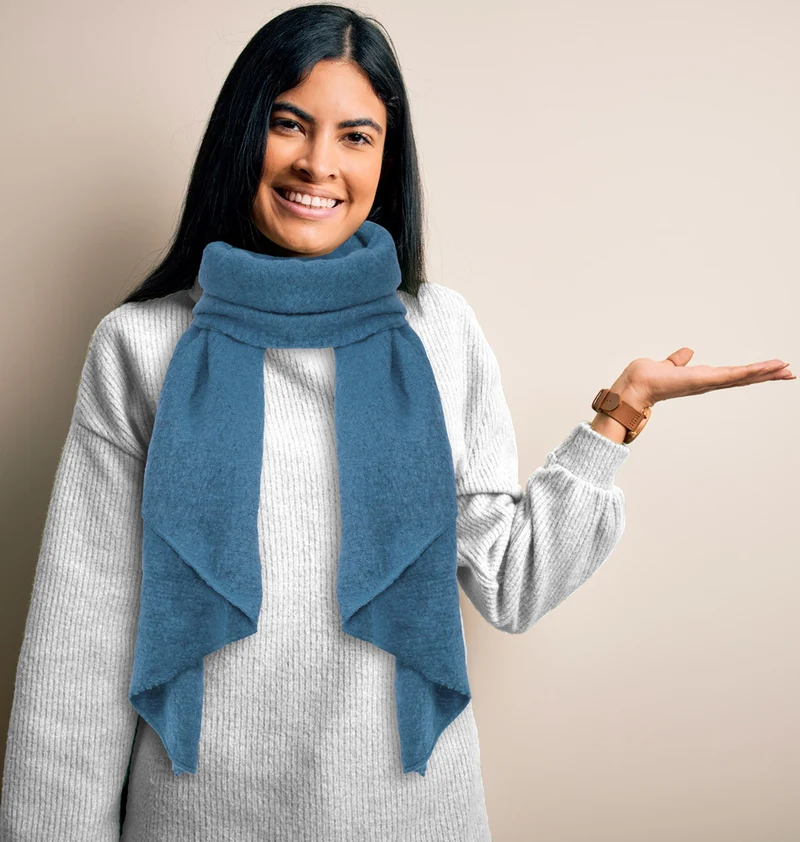 Kuscheliger Winter Schal "Eliana" 250 x 63 cm | Jeansblau