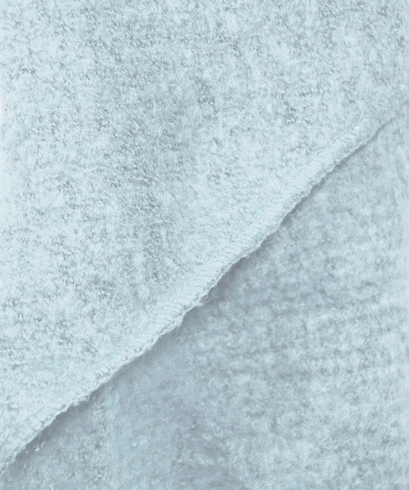 Kuscheliger Winter Schal "Eliana" 250 x 63 cm | Hellblau