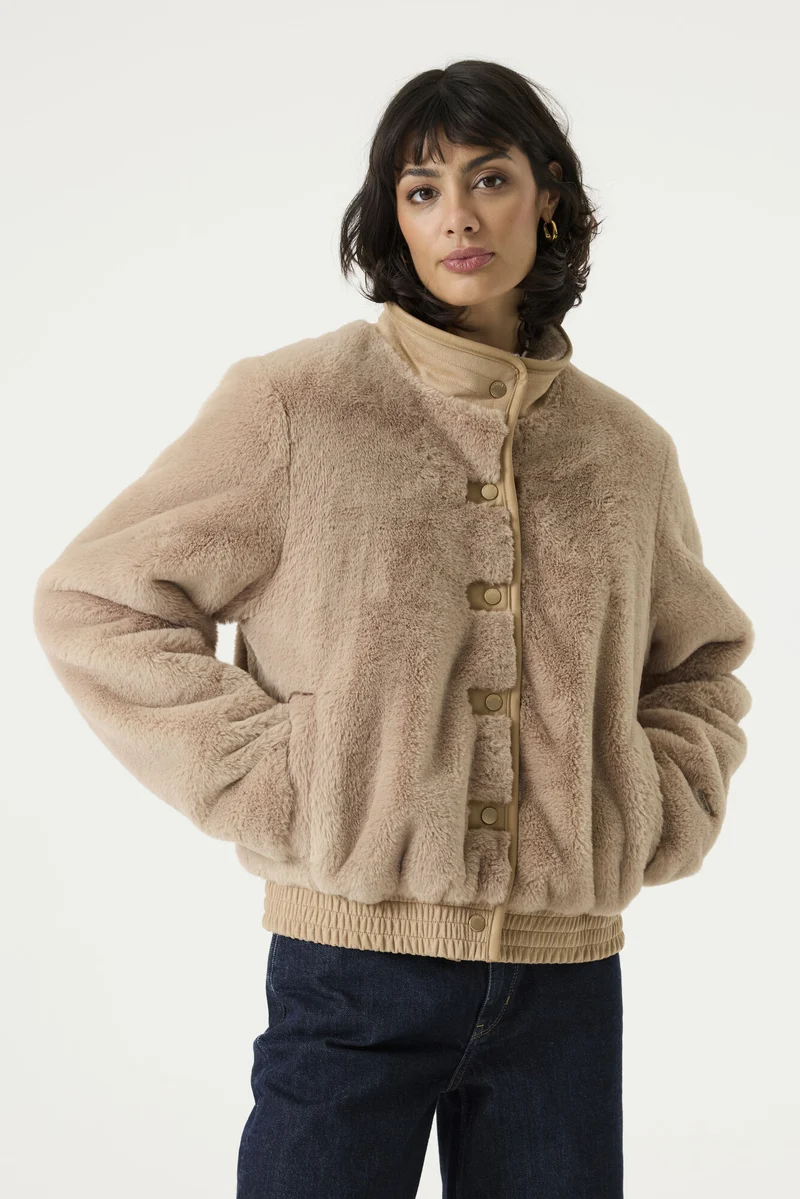 Jacke aus weichem Kunstfell