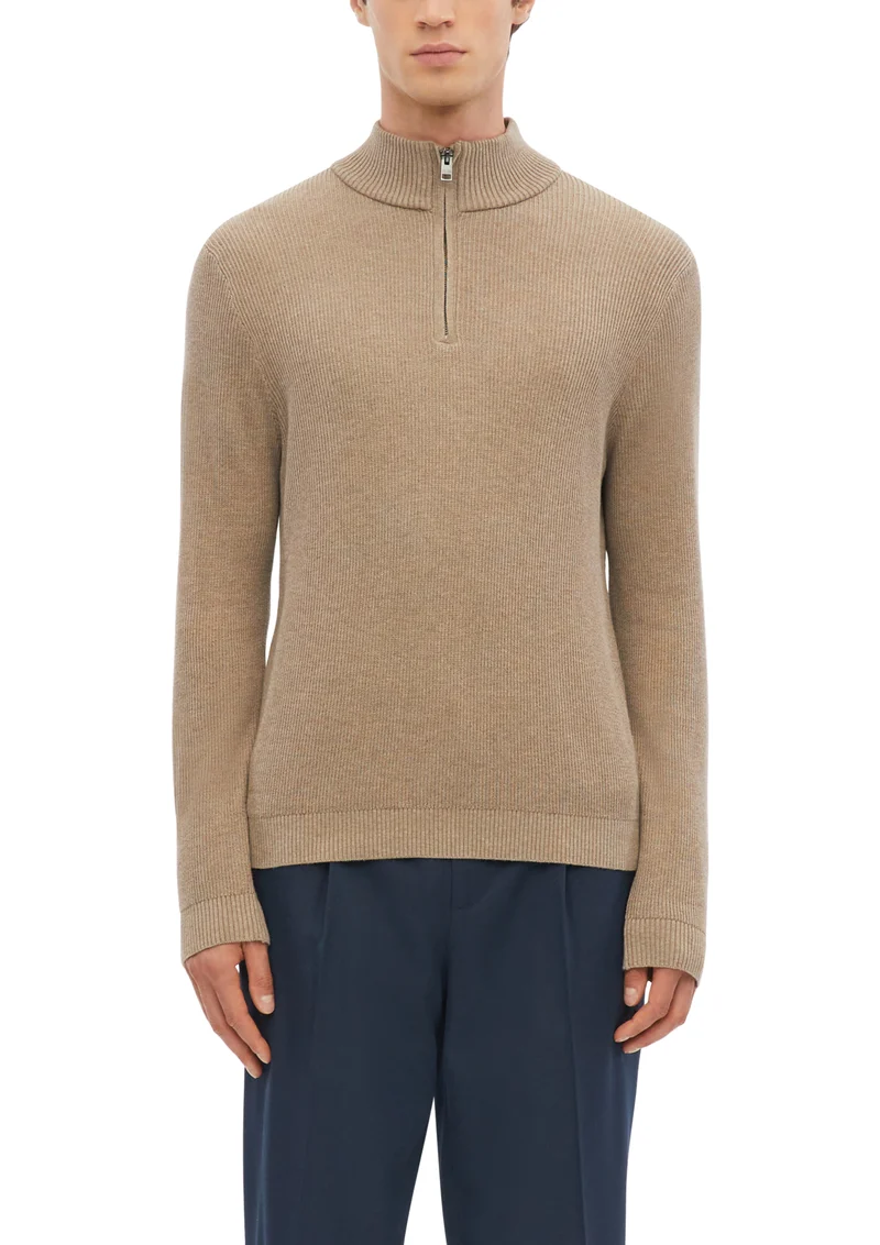 Strukturierter Strickpullover