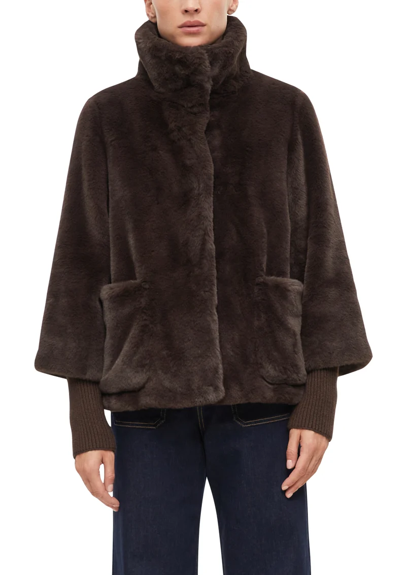 Fake-Fur-Jacke mit Strickärmeln