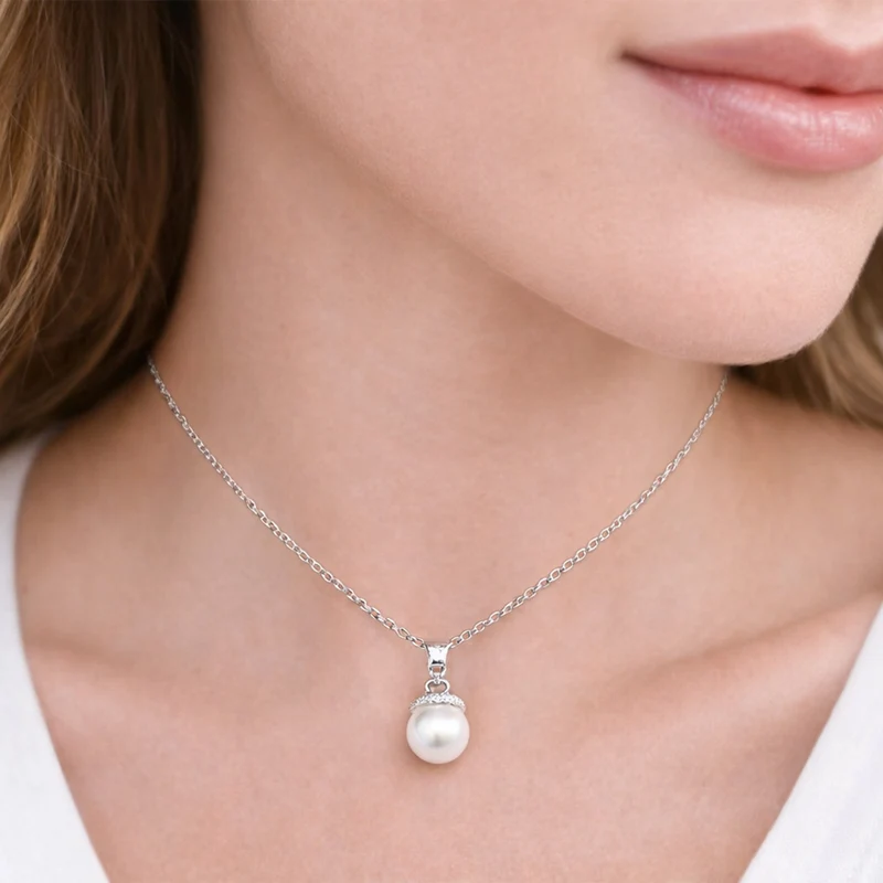 LUISIA® Halskette mit Perlen Anhänger und Premium Kristallen