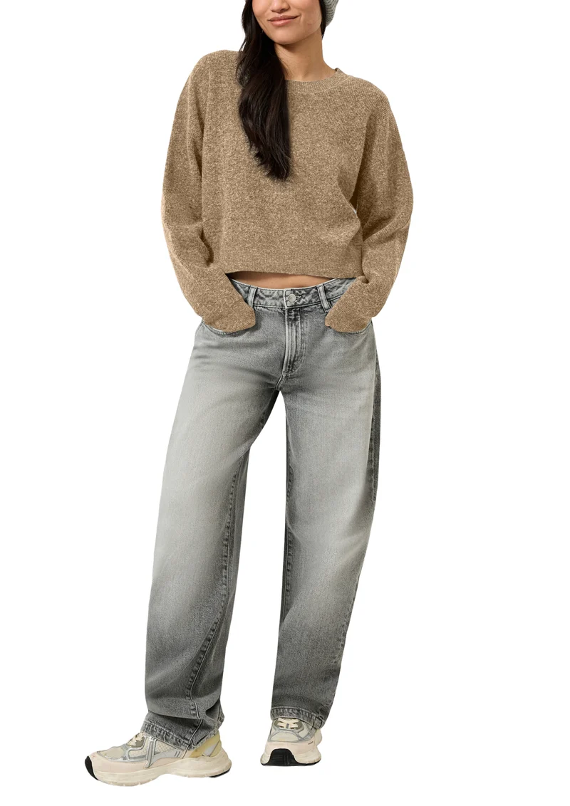 Passform Das Model ist 174 cm groß und trägt Größe S. Passform:Loose Fit