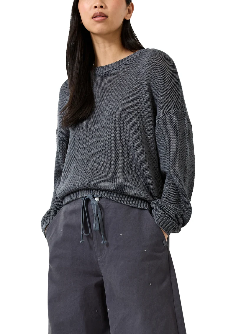 Strickpullover mit überschnittener Schulter