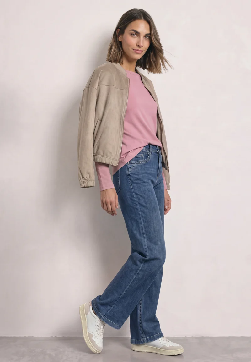 Basic Shirt mit U-Boot-Ausschnitt