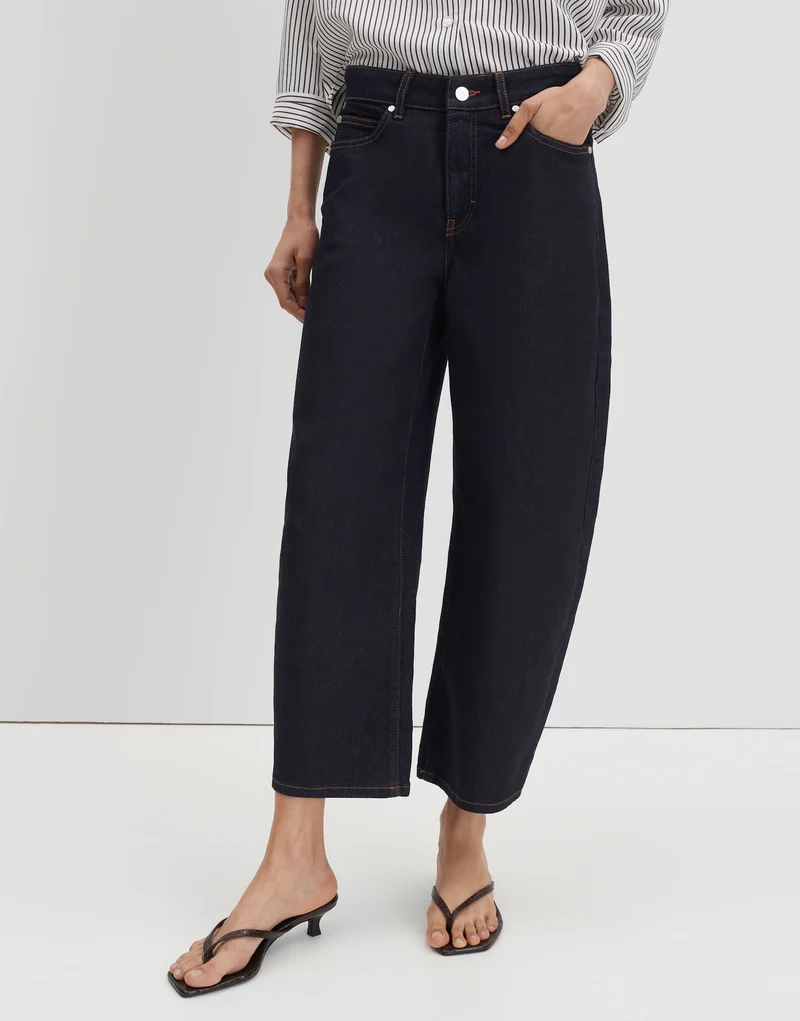 CORAH CURVED Cropped Jeans