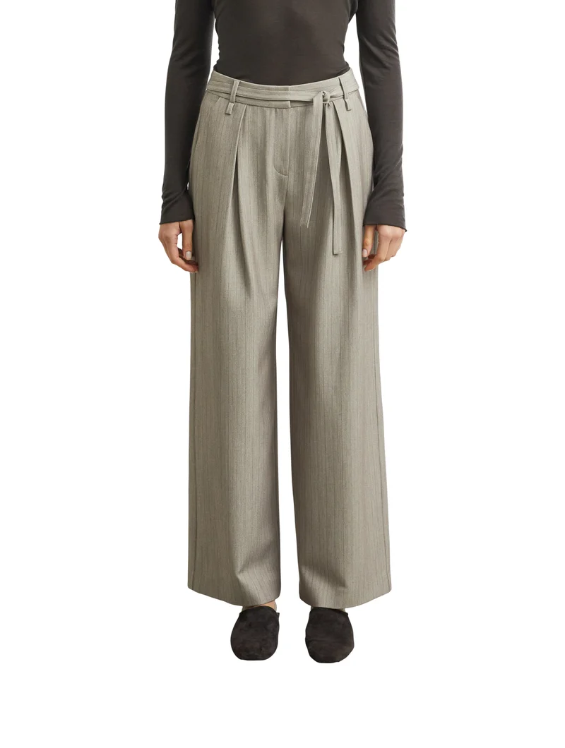 Wide Leg-Hose mit Nadelstreifen und Gürtel
