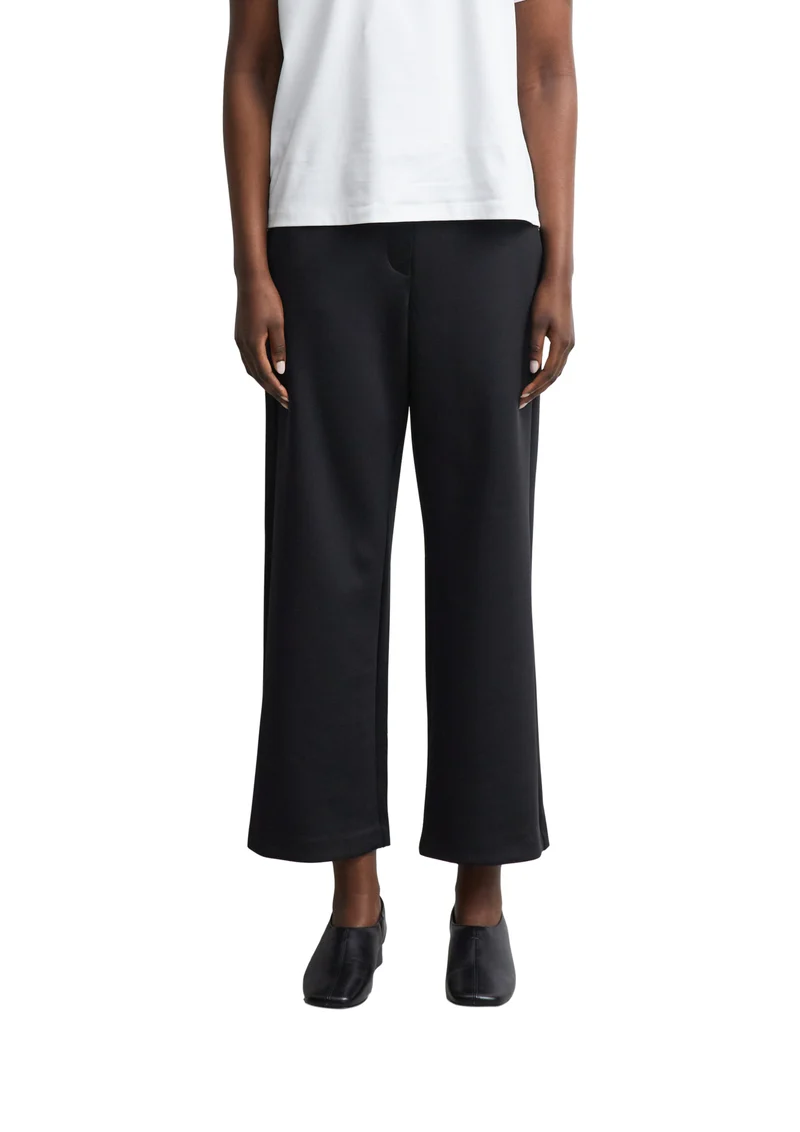 Semi Wide Leg Culotte aus Scuba