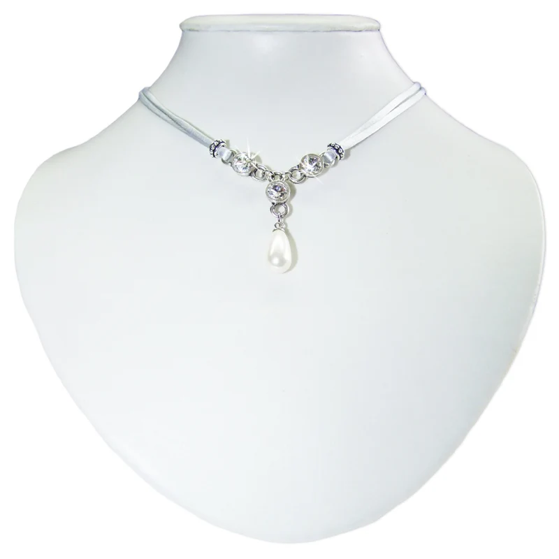 LUISIA® Halskette Cami mit Premium Kristallen und Perle - Silber