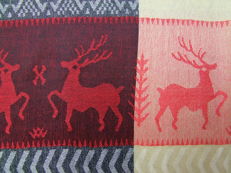 Halstuch Schal mit Hirsch Stickereien | Rot