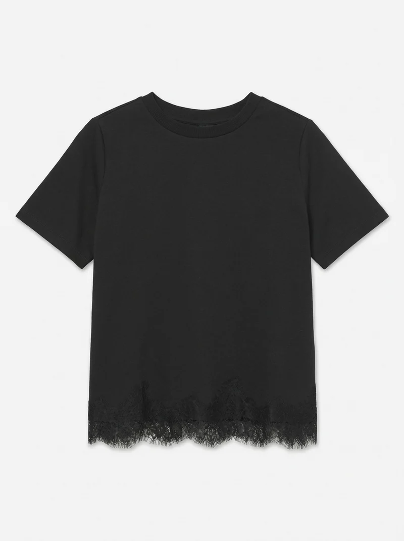 SARA T-Shirt mit Spitzendetail