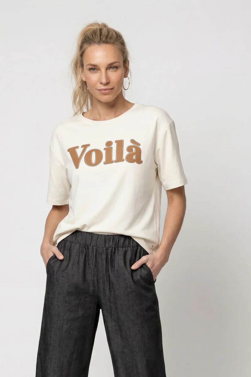 T-Shirt mit "Voilá"-Schriftzug