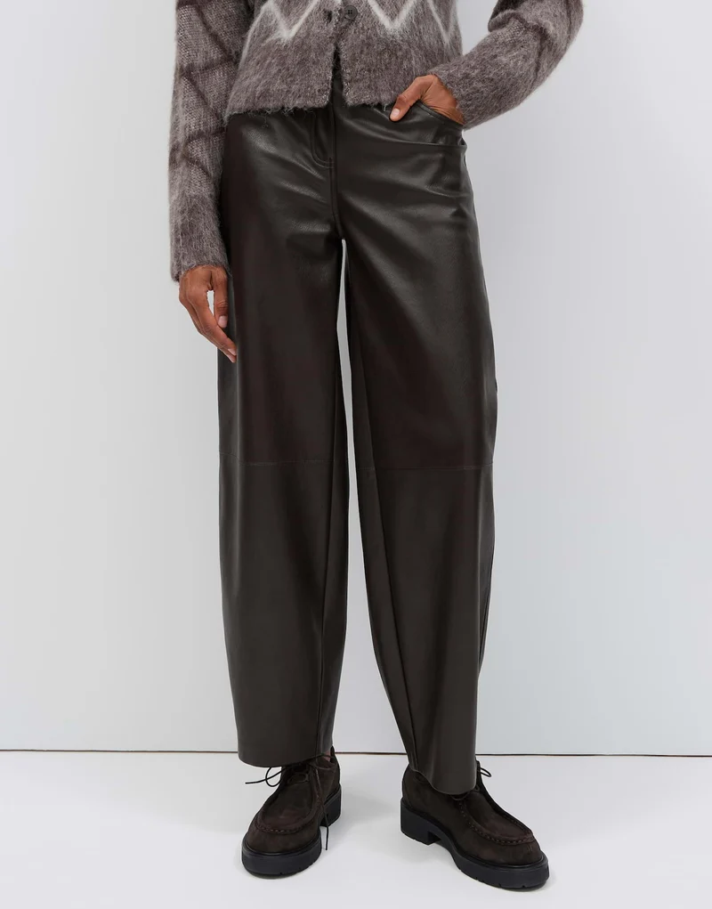 MAIGA EDIT City Pants in Lederoptik