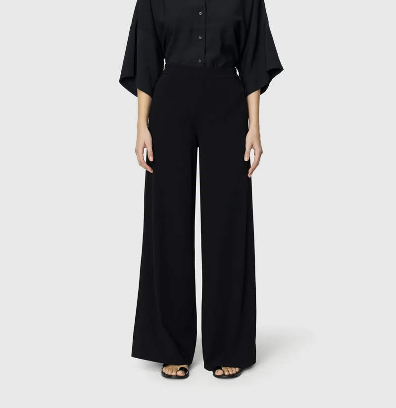 CORALIE Weite Hose aus Floating Crepe
