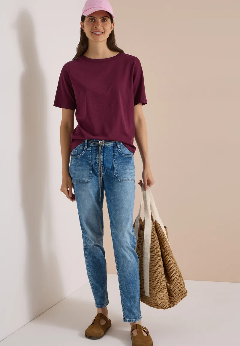 TRACEY Mid Waist Slim Leg Jeans