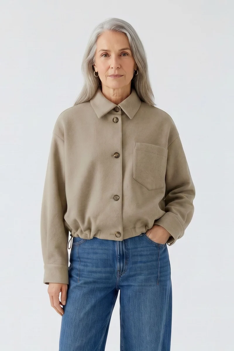 Jacke mit Kentkragen und Tunnelzug